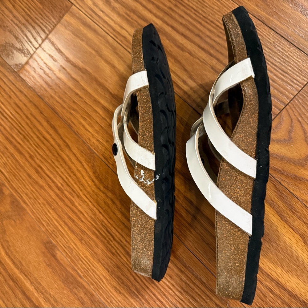 Vinja white vegan patent leather  Sandals - Picture 5 of 7
